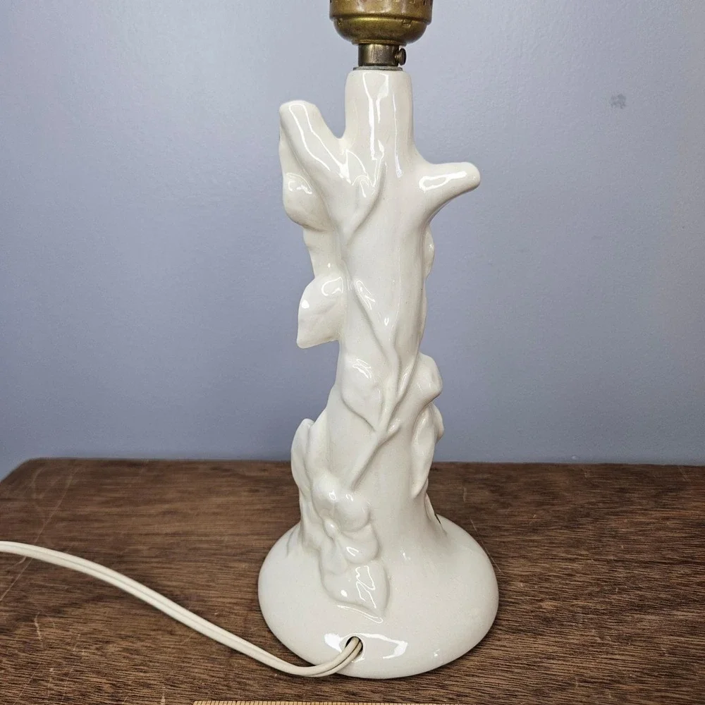 Vintage Ceramic Floral Table Lamp Hand Painted Gold‎ Gilt Ivory Colorful 11 inch